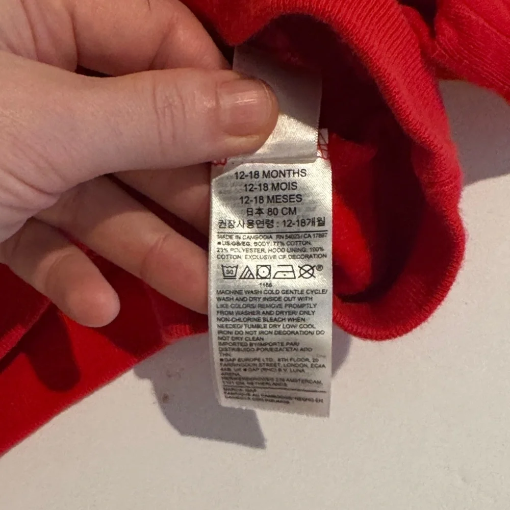 GAP Kids‎ Vibrant Red Hoodie with Gray Lining 12-18 Months Boys Baby